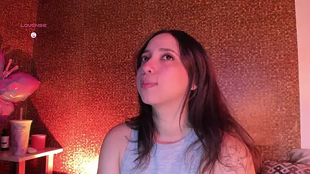 Chat XXX en directo de Apartment28