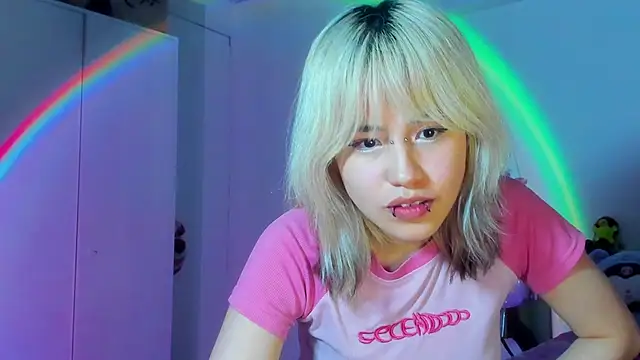 Akane-Mou Chat XXX in diretta
