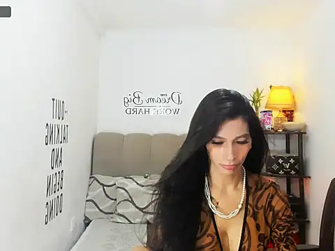 عرض كام Trixie_Mattel21