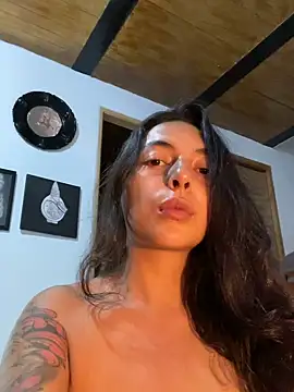 Chat +18 de ink_demonxxx ao vivo