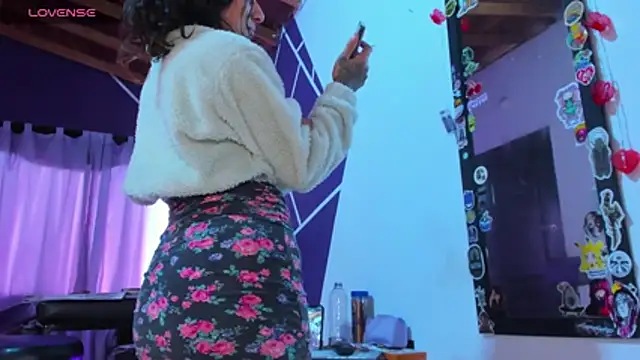 ink_demonxxx Adlı Modelin Canlı XXX Sohbeti