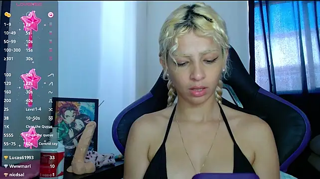 blondegamerrのウェブカメラショー