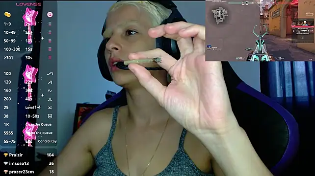 blondegamerr's Webcam Show