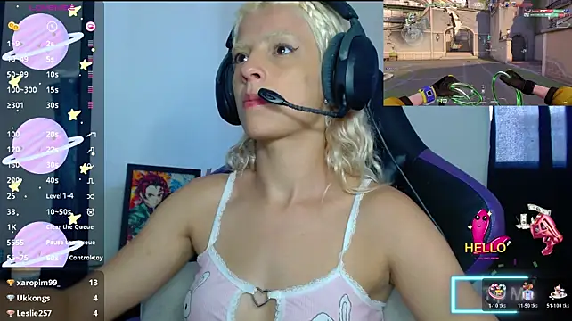 Show de blondegamerr na webcam