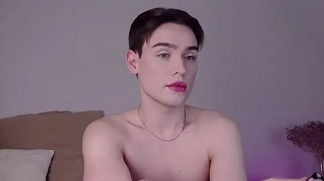 Pokazy przed kamerką – RobbyCharming