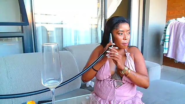 Lalakin900 Show in webcam