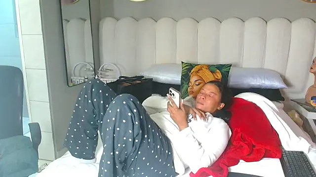 MIAMI9's Live XXX Chat