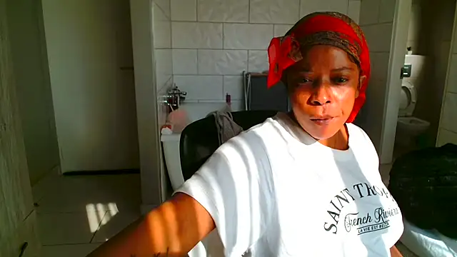 MIAMI9 Live XXX Chat