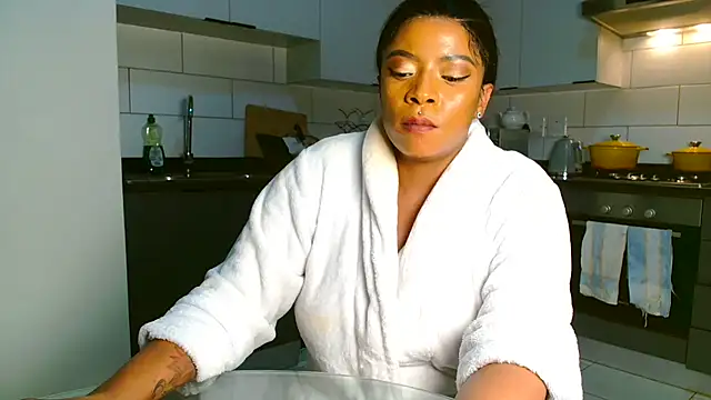 MIAMI9 라이브 XXX 채팅