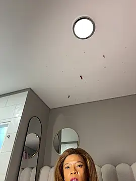MIAMI9's Live XXX Chat
