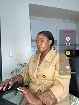 MIAMI9's Live XXX Chat