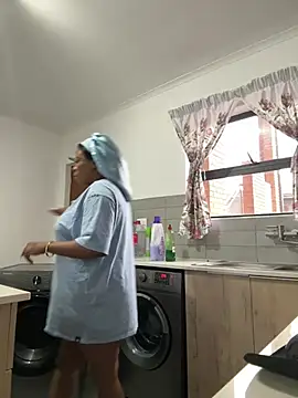 Chat +18 de MIAMI9 ao vivo