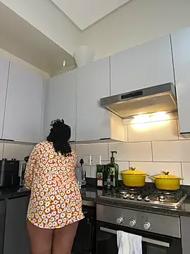 MIAMI9's Live XXX Chat