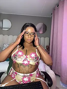 XXX chat uživo modela MIAMI9