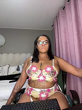 MIAMI9's Live XXX Chat