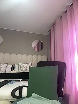 MIAMI9's Live XXX Chat