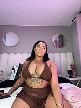 MIAMI9's Live XXX Chat