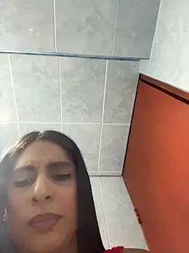 הופעת וובקאם  של charlotte_stevenss_