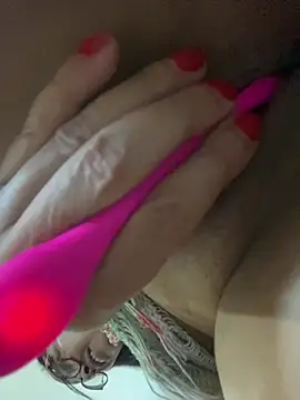 Show modela AMYBRASIL na web-kameri