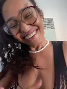 AMYBRASIL Adlı Modelin Canlı XXX Sohbeti