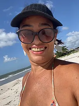 צ'אט XXX בשידור חי של AMYBRASIL