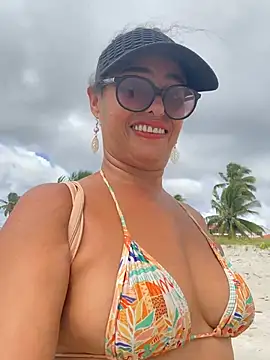 AMYBRASIL live XXX chat
