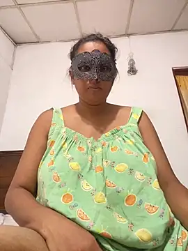 Lisa-40's Live XXX Chat
