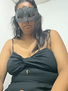 Lisa-40 live XXX chat