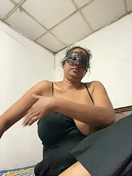 Lisa-40's Live XXX Chat