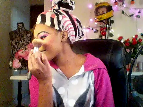 Anaconda2350 Live XXX-Chat