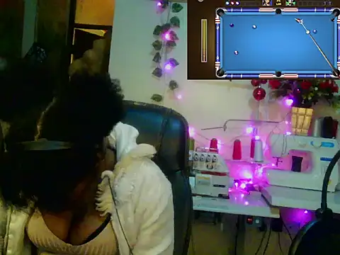 Chat +18 de Anaconda2350 ao vivo