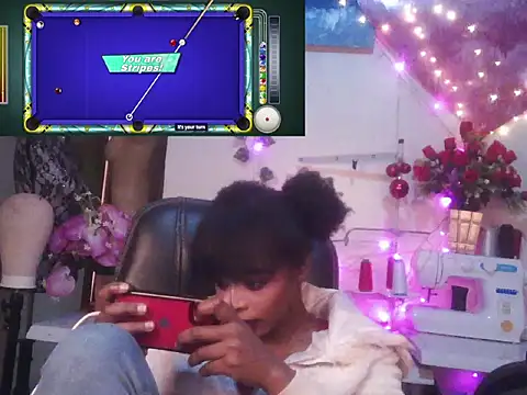 Anaconda2350 Live XXX-Chat