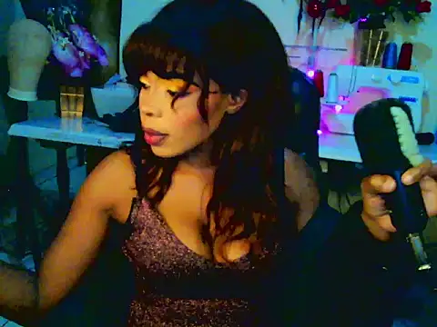 Anaconda2350 Chat XXX live