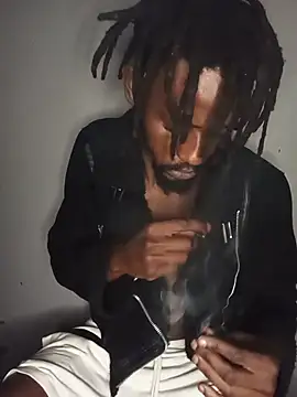 Show modela bigburnmzansi na web-kameri