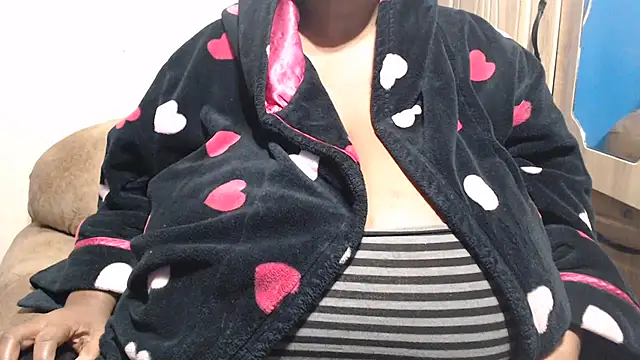 CUTEFIRMMELONSSn Live XXX chat