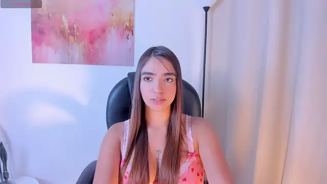MariamRivera_ Adlı Modelin Canlı XXX Sohbeti