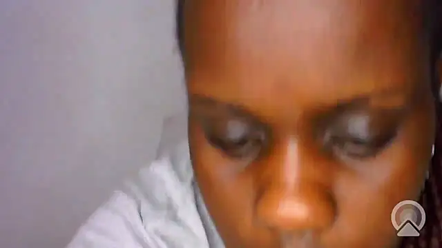 Chat +18 de sexydarl ao vivo