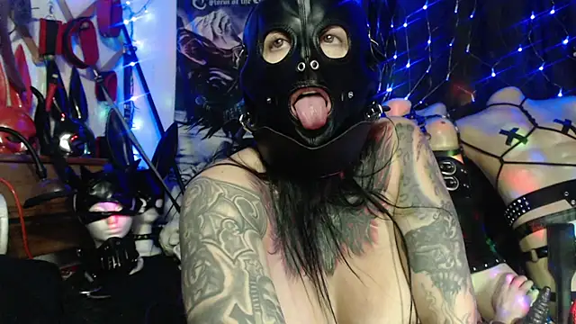 Astartexxx's Live Sex Cam Show