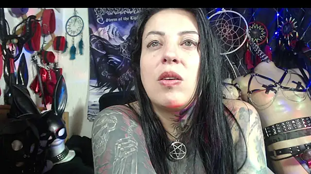 Astartexxx: вебкам-шоу
