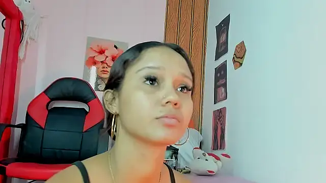 MarianaManzur's Live XXX Chat