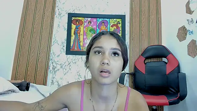 MarianaManzur XXX чат на живо