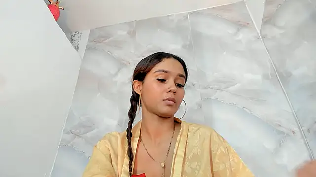 MarianaManzur's Live XXX Chat