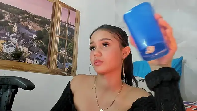 MarianaManzur Chat XXX in diretta