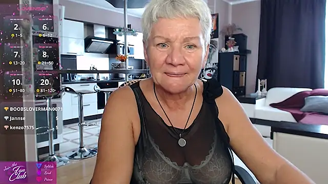 Chatroom XXX en direct de roxana_brooks