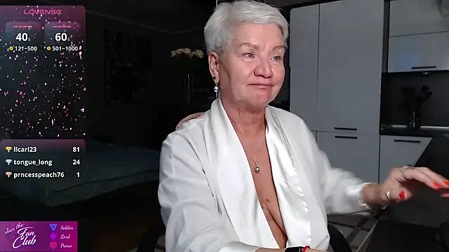 Chat +18 de roxana_brooks ao vivo