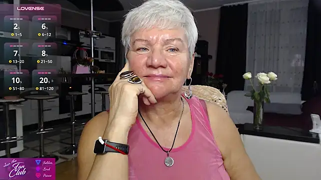 Chatroom XXX en direct de roxana_brooks