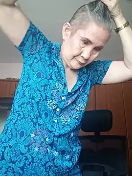 הופעת וובקאם של mariam1974