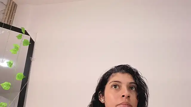 XXX chat uživo modela Iam_Issaa
