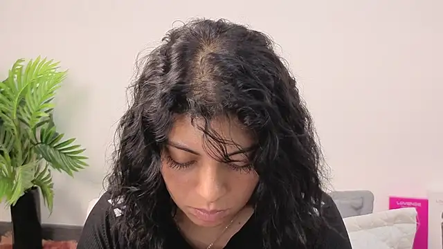 Iam_Issaa's Live XXX Chat