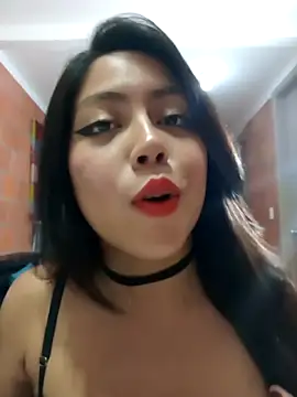 leah_passion Adlı Modelin Canlı XXX Sohbeti